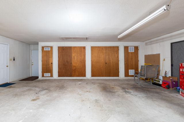 116 Anchor Road, Grove, OK 74344