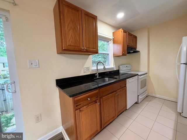 18941 PINE RIDGE LN, Germantown, MD 20874
