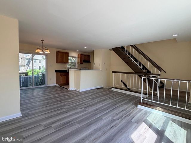 18941 PINE RIDGE LN, Germantown, MD 20874