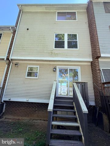 18941 PINE RIDGE LN, Germantown, MD 20874