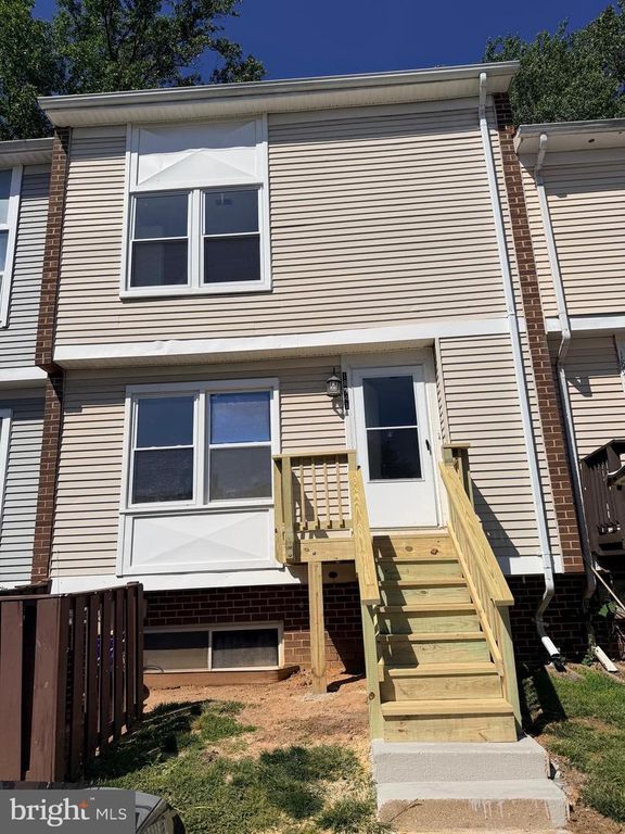 18941 PINE RIDGE LN, Germantown, MD 20874