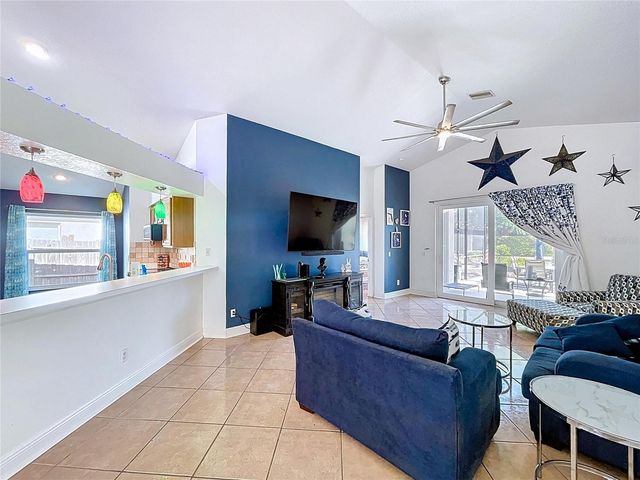 915 CRISTELLE JEAN DRIVE, Ruskin, FL 33570