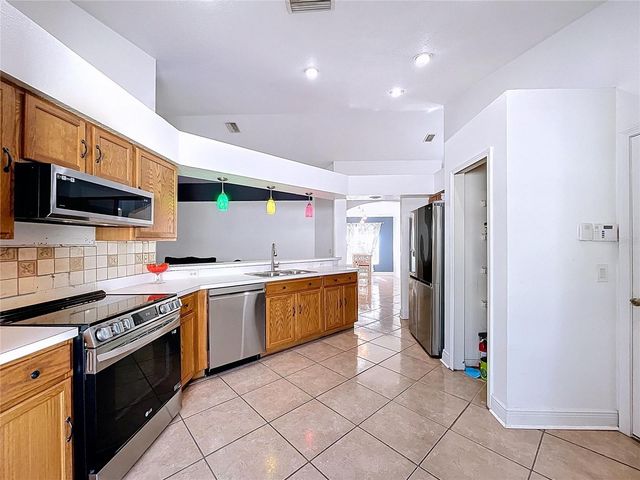 915 CRISTELLE JEAN DRIVE, Ruskin, FL 33570