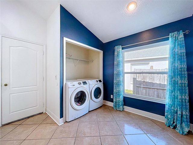 915 CRISTELLE JEAN DRIVE, Ruskin, FL 33570