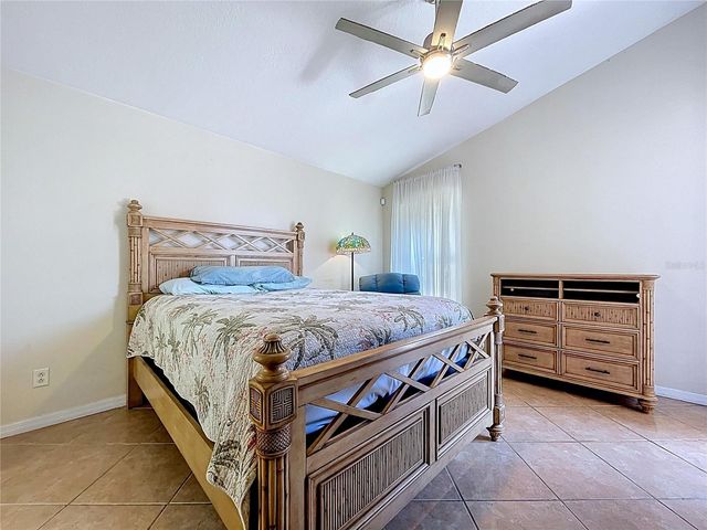 915 CRISTELLE JEAN DRIVE, Ruskin, FL 33570