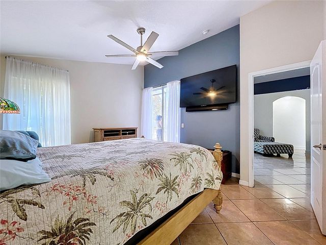 915 CRISTELLE JEAN DRIVE, Ruskin, FL 33570