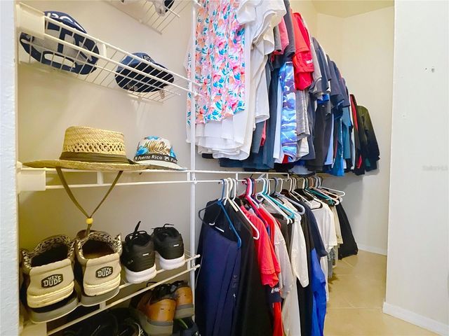 915 CRISTELLE JEAN DRIVE, Ruskin, FL 33570