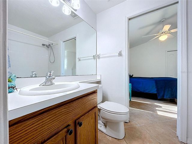 915 CRISTELLE JEAN DRIVE, Ruskin, FL 33570