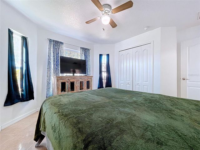 915 CRISTELLE JEAN DRIVE, Ruskin, FL 33570