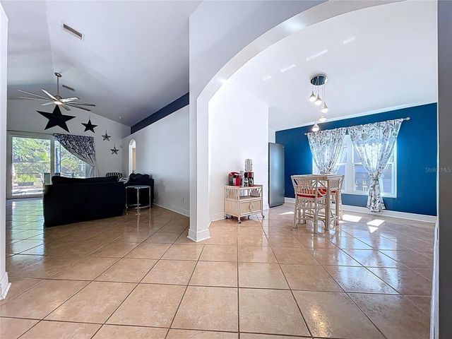 915 CRISTELLE JEAN DRIVE, Ruskin, FL 33570