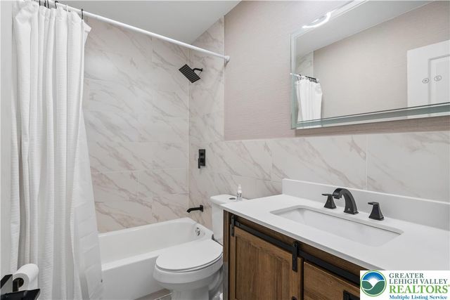 50 Buckhill Road, Penn Forest Twp, PA 18071