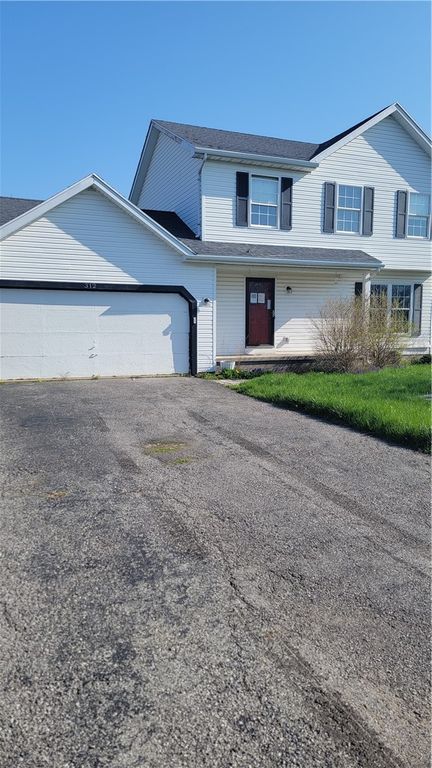 312 Chadlee Drive, Clarkson, NY 14420