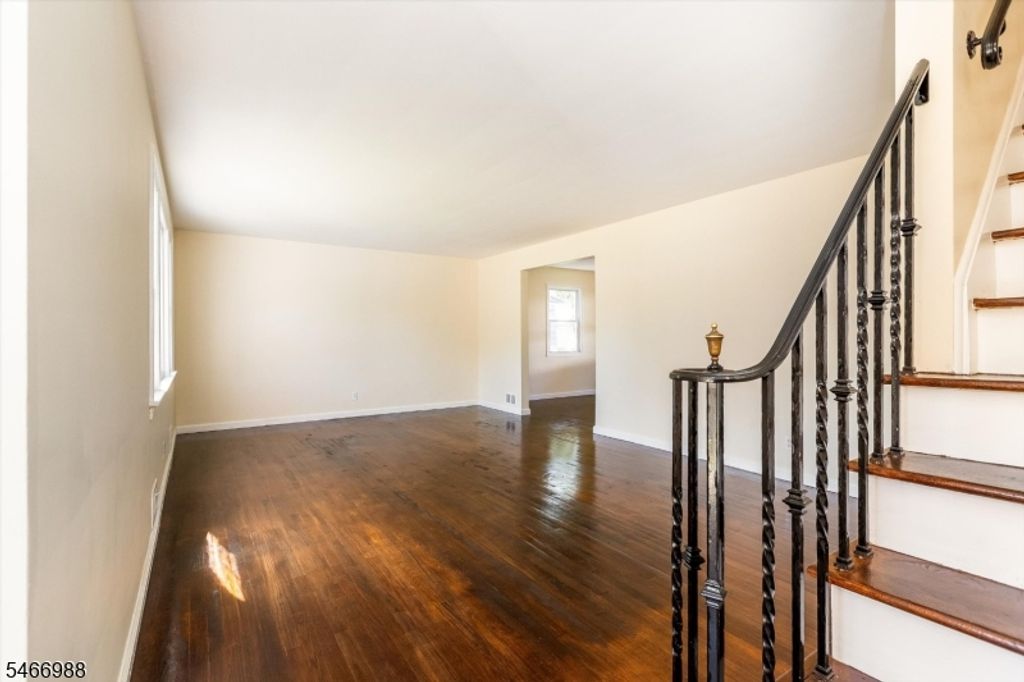246 Grove St, Montclair Twp., NJ 07042 — photo 5