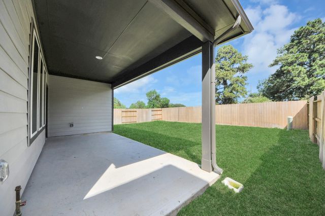 26395 Viva Drive, Magnolia, TX 77355
