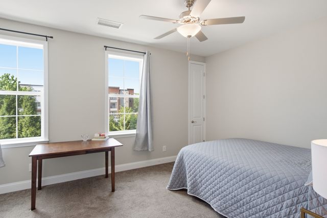 2089 Branford Pl Unit 204, Thompsons Station, TN 37179
