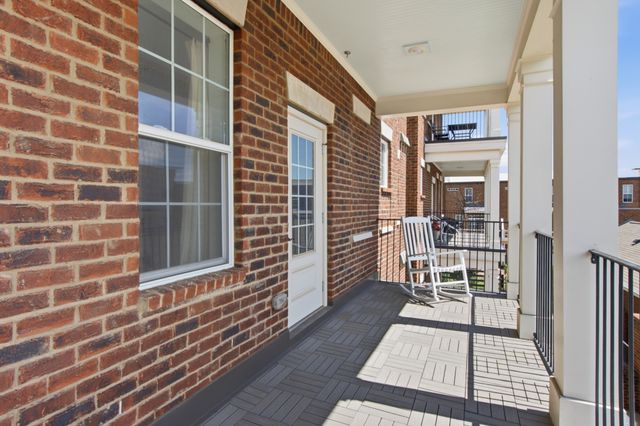 2089 Branford Pl Unit 204, Thompsons Station, TN 37179