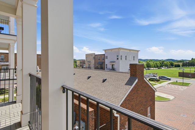 2089 Branford Pl Unit 204, Thompsons Station, TN 37179