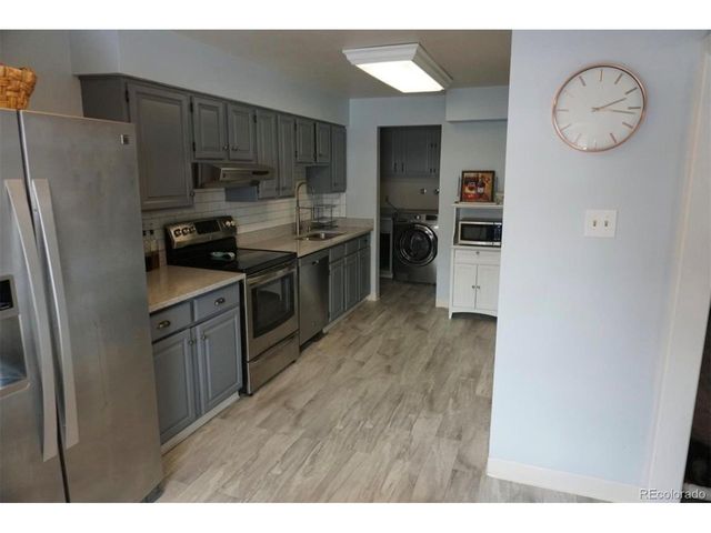 9 Par Cir, Littleton, CO 80123