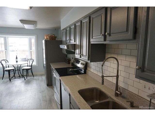 9 Par Cir, Littleton, CO 80123