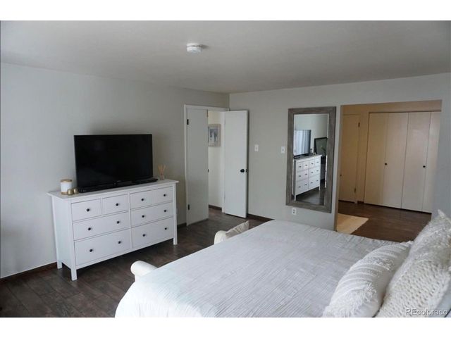 9 Par Cir, Littleton, CO 80123