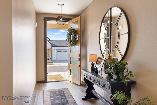 127 Albrey Trail B, Bozeman, MT 59718