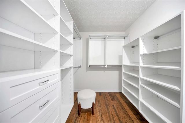 529 Morning Place Way, Suwanee, GA 30024