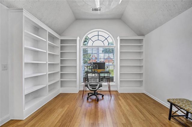 529 Morning Place Way, Suwanee, GA 30024