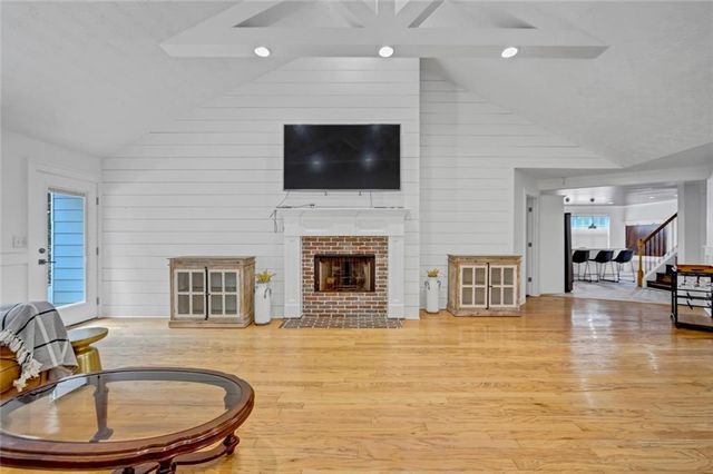 529 Morning Place Way, Suwanee, GA 30024