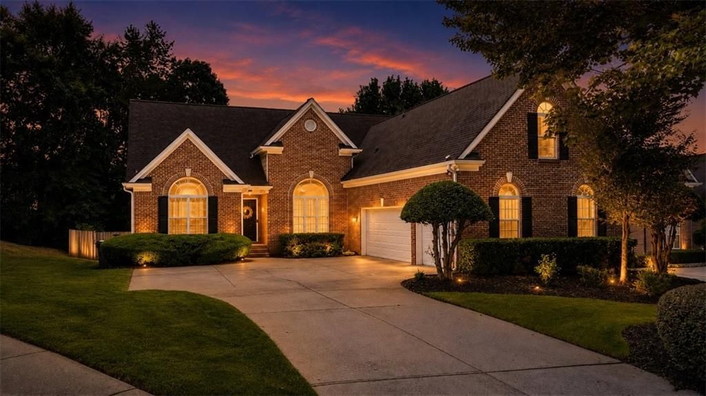 529 Morning Place Way, Suwanee, GA 30024