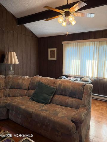 360 Killarney Drive, Toms River, NJ 08753