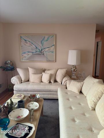 360 Killarney Drive, Toms River, NJ 08753