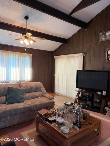 360 Killarney Drive, Toms River, NJ 08753