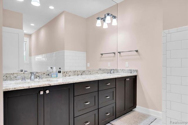 195 Baldwin Road, Birmingham, MI 48009