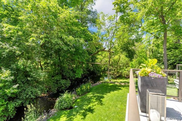 195 Baldwin Road, Birmingham, MI 48009