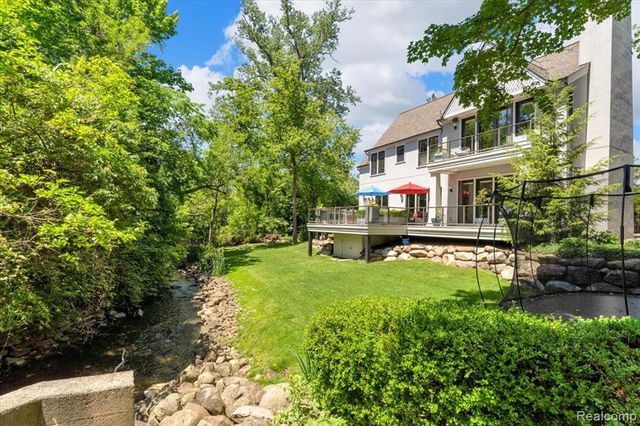 195 Baldwin Road, Birmingham, MI 48009