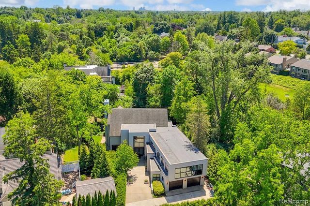 195 Baldwin Road, Birmingham, MI 48009