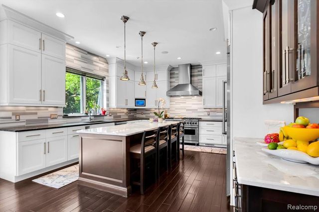 195 Baldwin Road, Birmingham, MI 48009