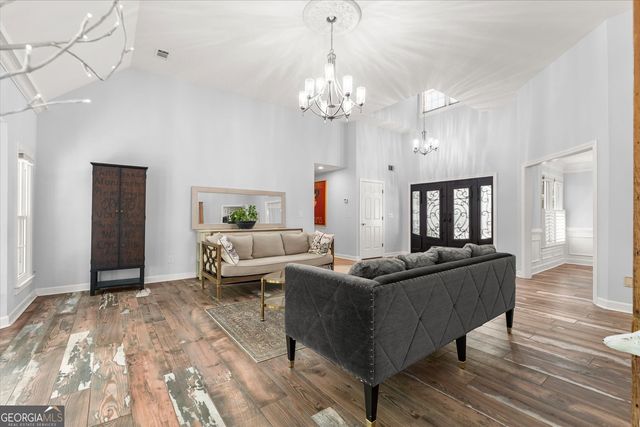 950 Laurel Springs Lane SW, Marietta, GA 30064