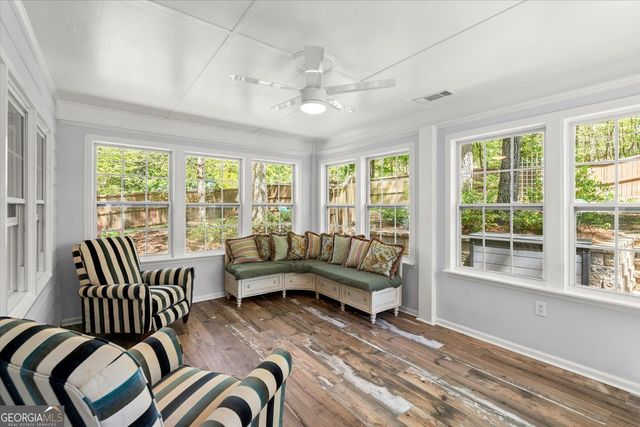 950 Laurel Springs Lane SW, Marietta, GA 30064
