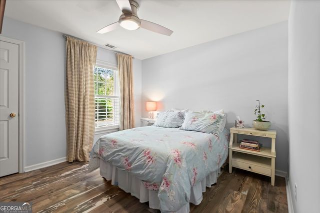 950 Laurel Springs Lane SW, Marietta, GA 30064