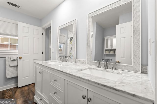 950 Laurel Springs Lane SW, Marietta, GA 30064
