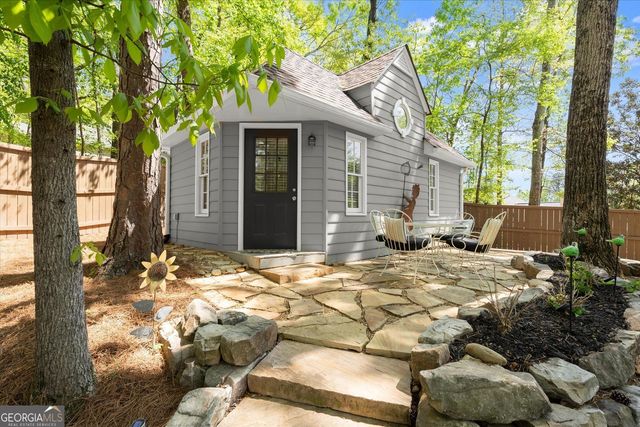 950 Laurel Springs Lane SW, Marietta, GA 30064