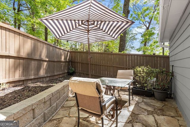 950 Laurel Springs Lane SW, Marietta, GA 30064