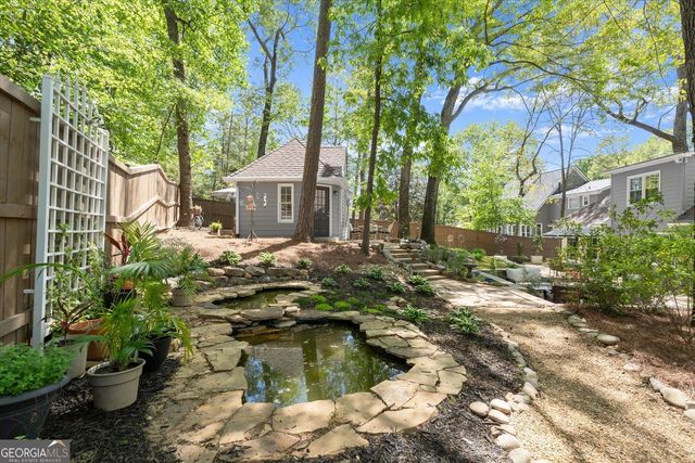 950 Laurel Springs Lane SW, Marietta, GA 30064
