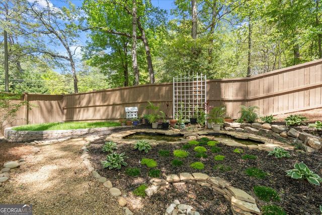 950 Laurel Springs Lane SW, Marietta, GA 30064