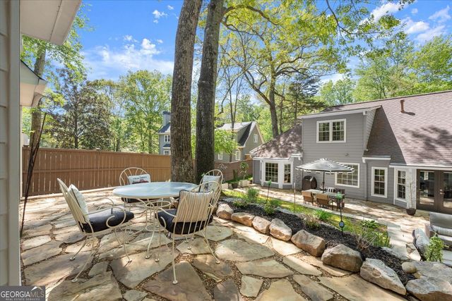 950 Laurel Springs Lane SW, Marietta, GA 30064