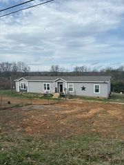 2351 Dreyfus Road, Waco, KY 40385