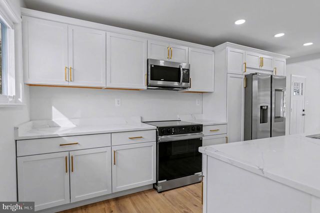 6602 IAN ST, Hyattsville, MD 20784