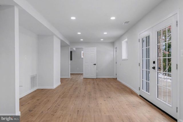 6602 IAN ST, Hyattsville, MD 20784