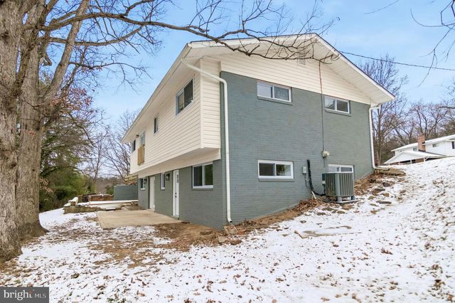 6602 IAN ST, Hyattsville, MD 20784